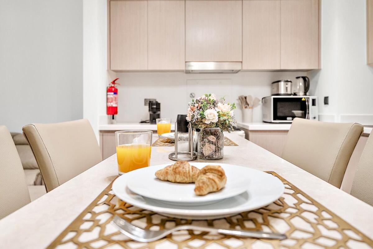 First Class 2br Mesmerizing Views Dubaï